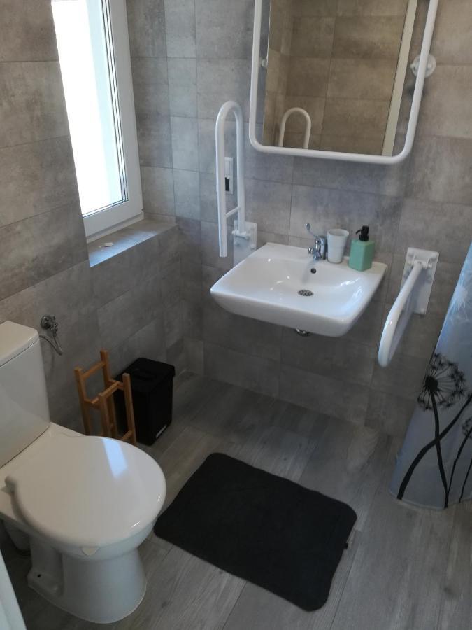 Armona Apartment Устка Екстериор снимка